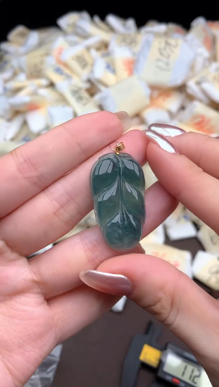 【闪购商品】翡翠挂件18K金镶嵌一