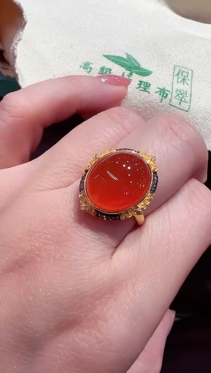【闪购商品】南红玛瑙戒指18K金镶嵌南红戒指