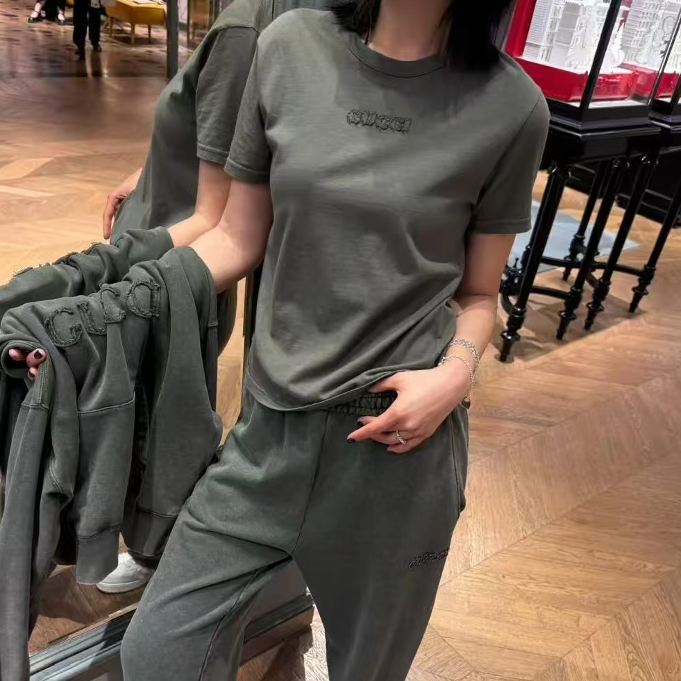 99新 GUCCI/古驰 A9606 Gucci 军绿色短袖s码肩宽36胸围80 衣长52