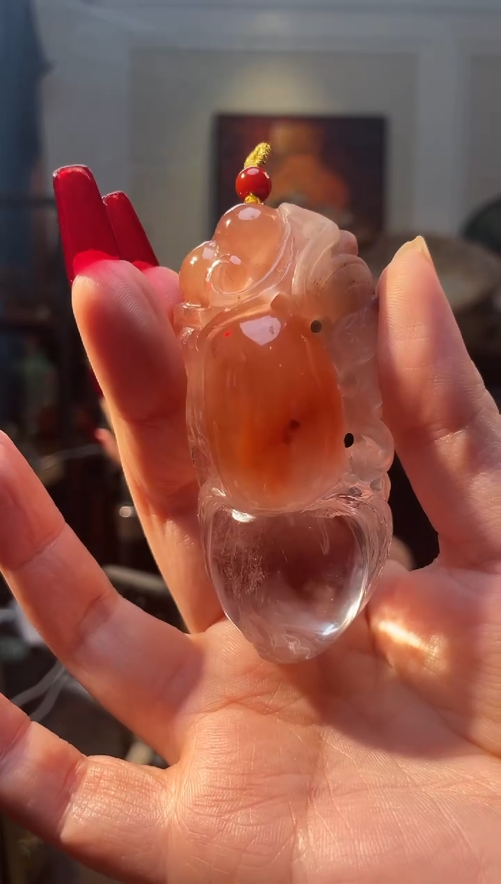 琉璃/树脂/塑料类亮*兔毛吊坠