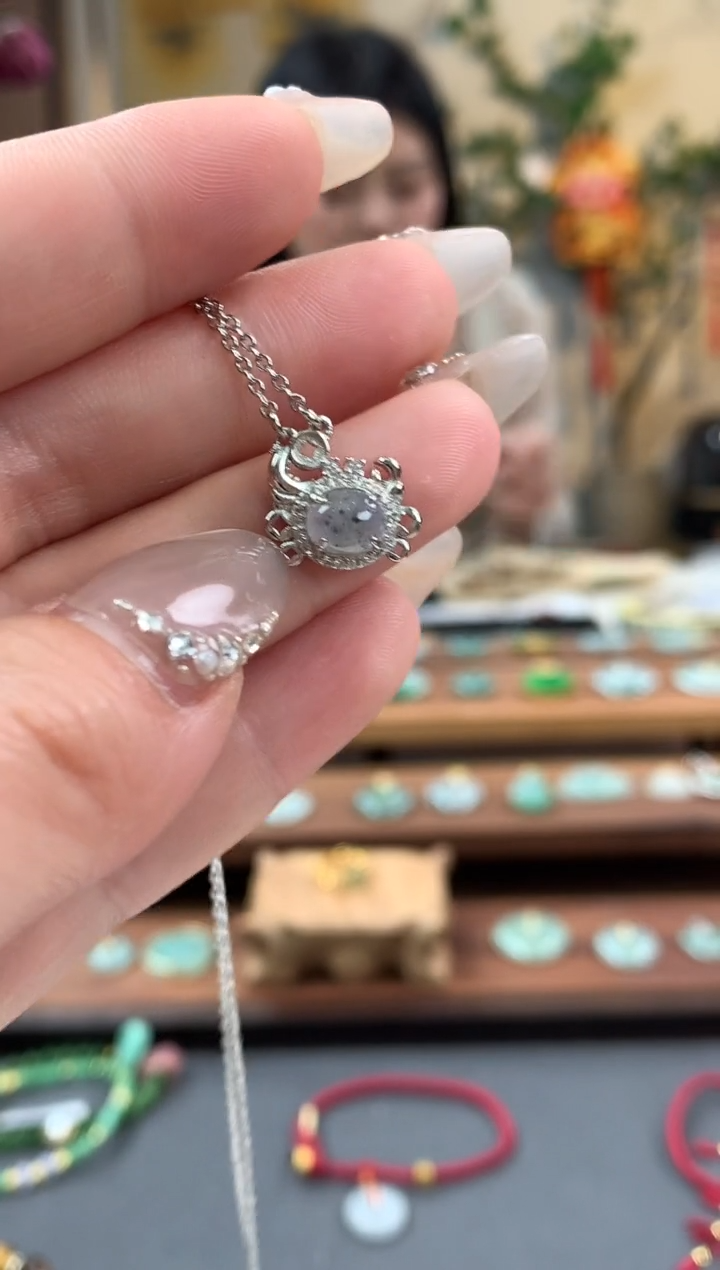 【闪购商品】翡翠吊坠(不含链)未镶嵌吊坠