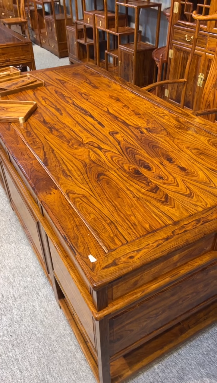 【闪购商品】木办公桌 红木家居