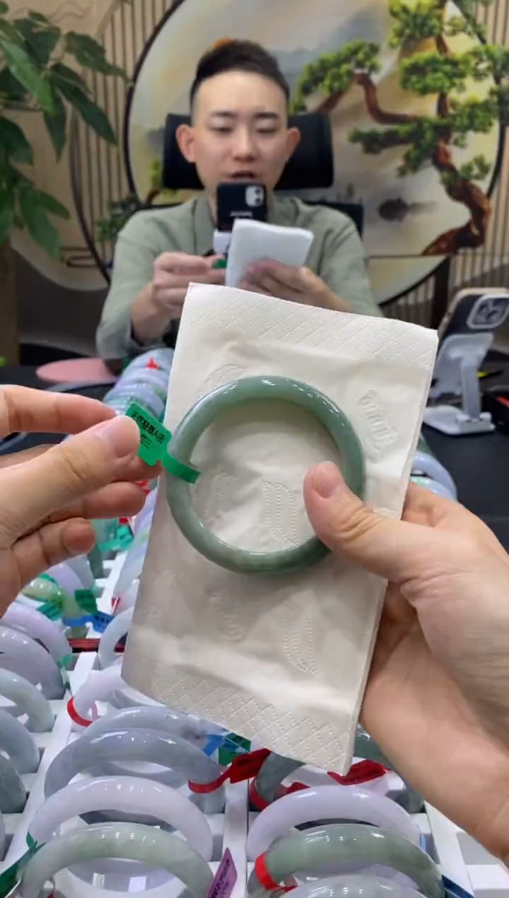 未镶嵌手镯翡翠7265