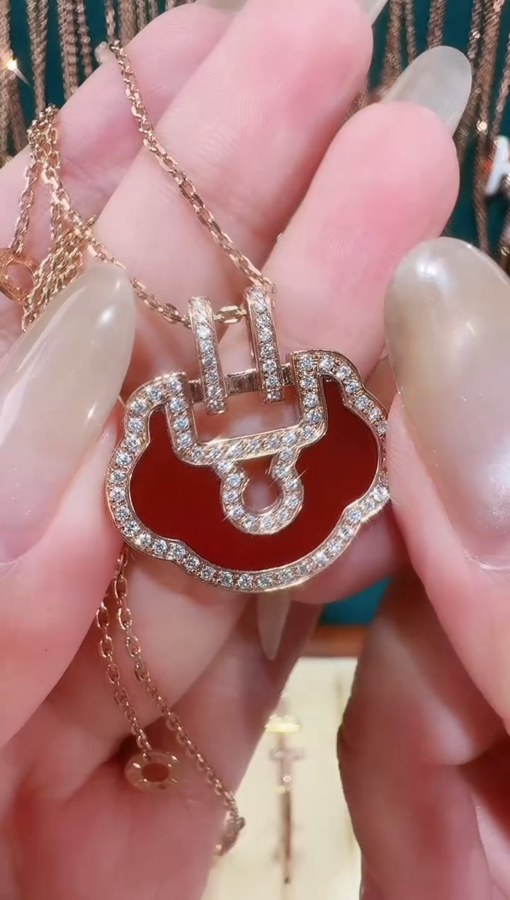 【闪购商品】钻石吊坠(不含链)18K金镶嵌如意吊坠