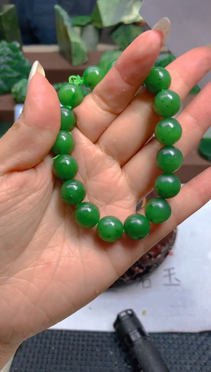 【闪购商品】未镶嵌和田玉（碧玉）手串1