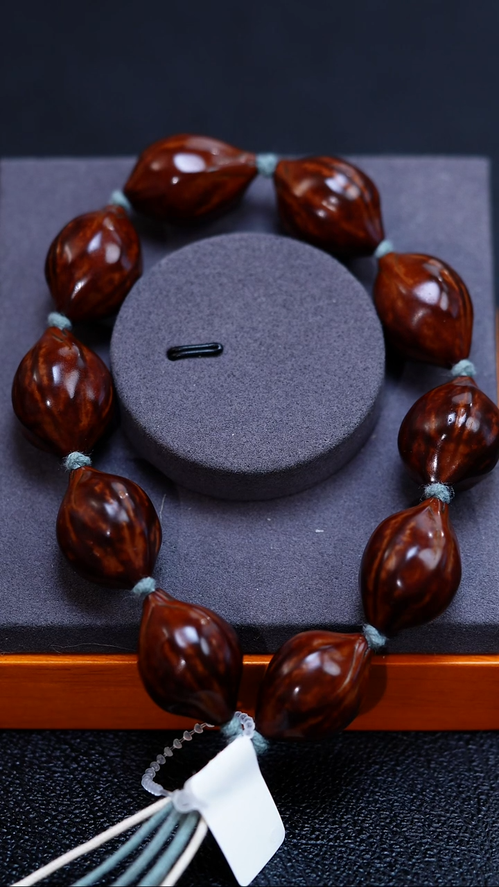 吊坠橄榄核维*诘橄榄核