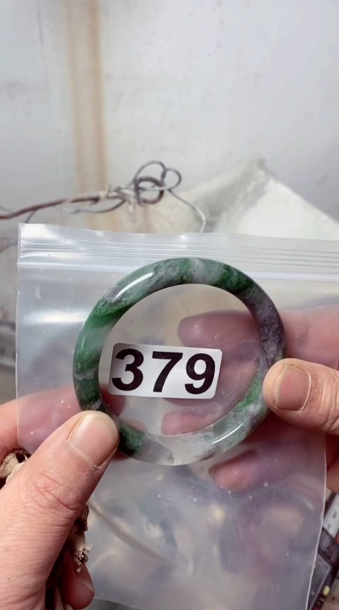 【闪购商品】石英质玉手镯未镶嵌60+379福利款有包容介意勿拍