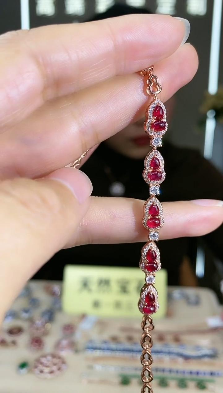 【闪购商品】红宝石手链银S925镶嵌手链