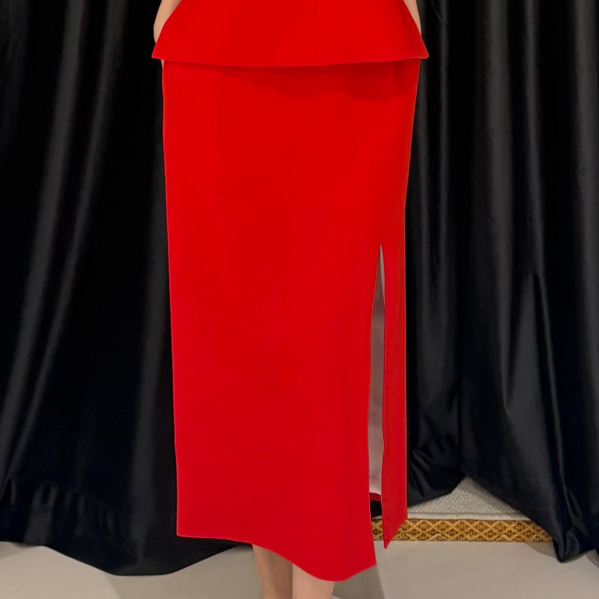 【刘彤推荐】26早春红色半裙J26S2053