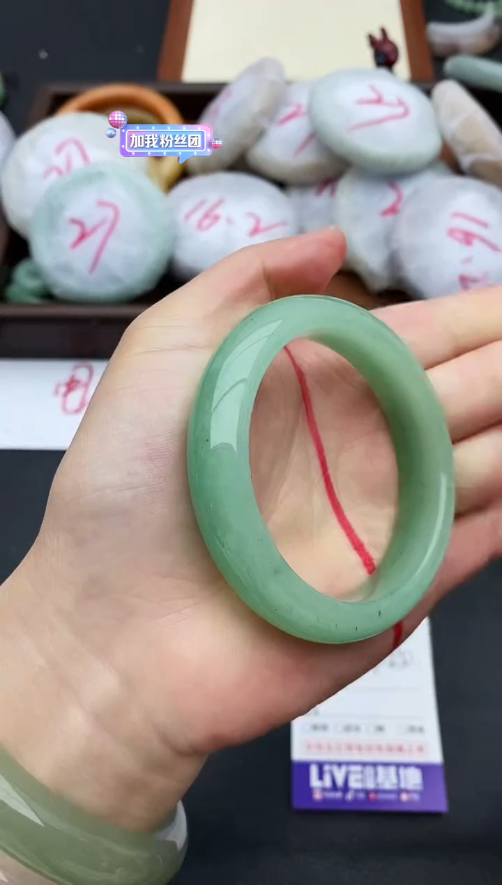 未镶嵌手镯石英质玉4+54/55