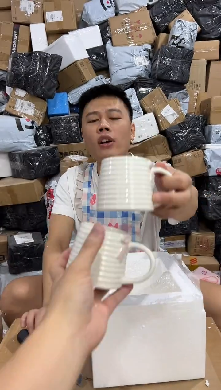 瓷片白色蝴蝶结水杯2件套 微瑕