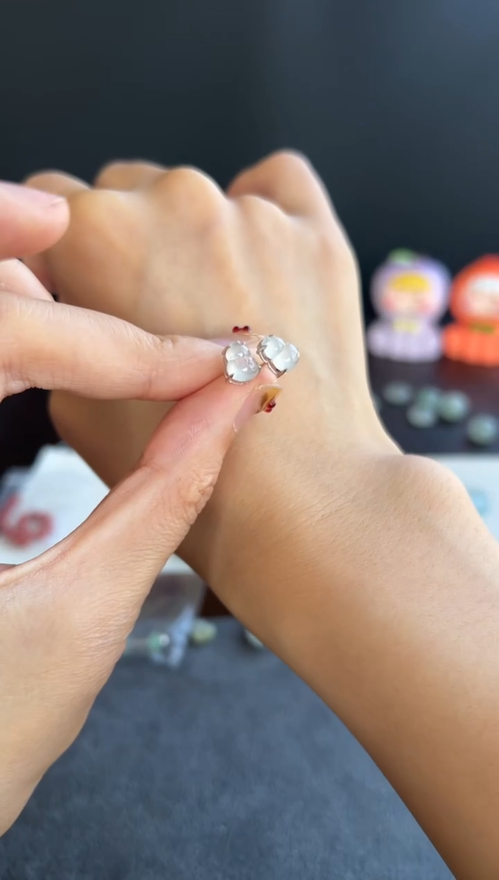 吊坠(不含链)18K金镶嵌翡翠606号买断