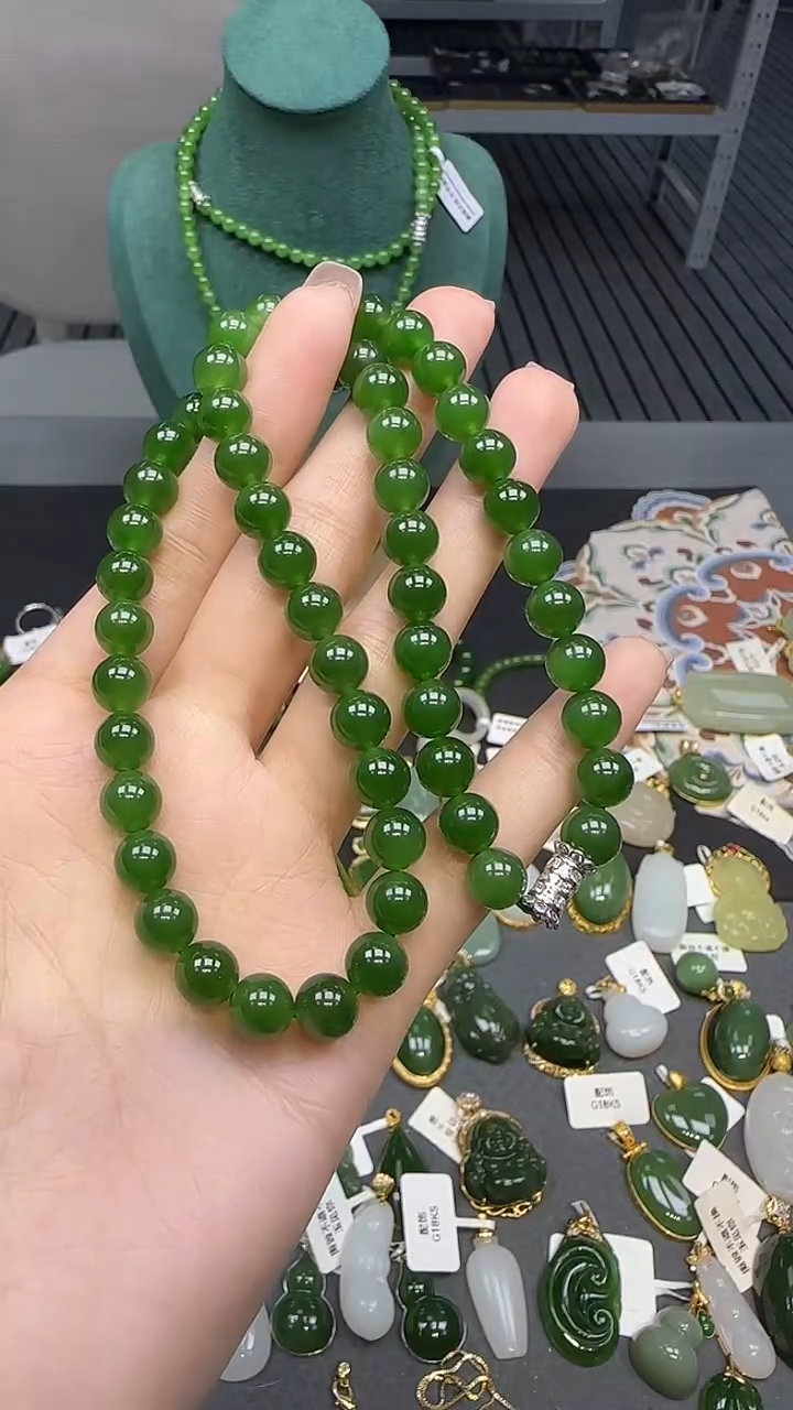 未镶嵌和田玉挂件1