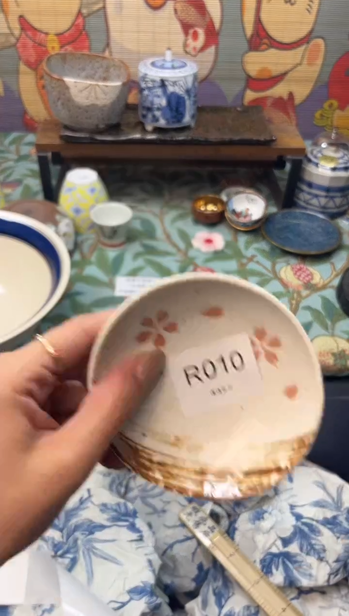 瓷片小*✨       R010