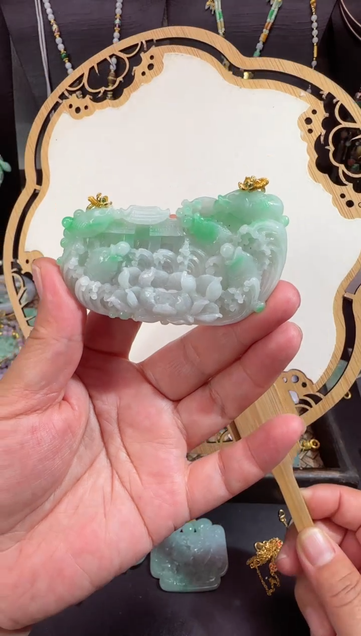 【闪购商品】翡翠颈饰未镶嵌拍照