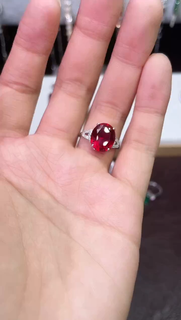 足铂镶嵌合成（培育）红宝石戒指/指环红宝戒指