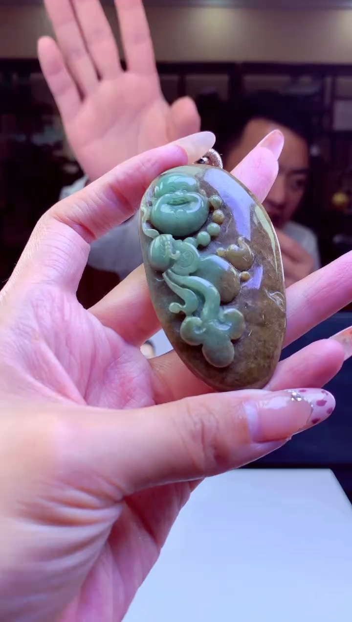 【闪购商品】定制翡翠未镶嵌挂件发货（拍一发一）