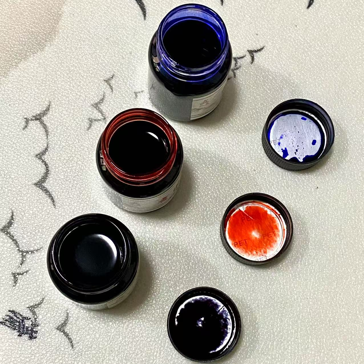 非碳素墨水钢笔墨水顺滑不堵墨非碳素墨水