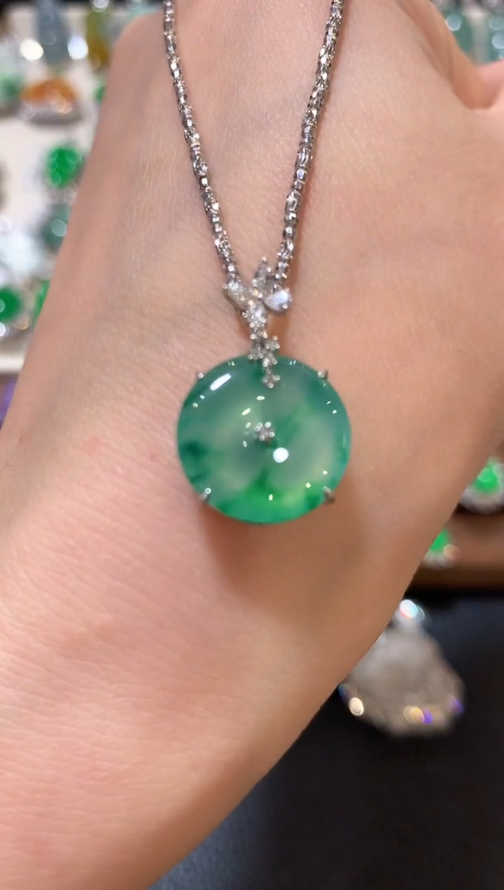 吊坠(不含链)18K金镶嵌翡翠m30   