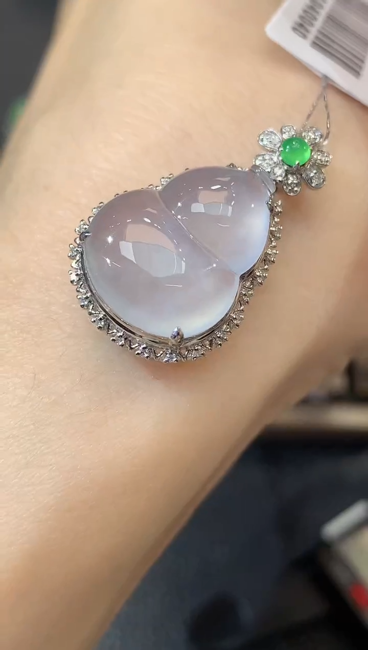 吊坠(不含链)18K金镶嵌翡翠A35 多样性发一件