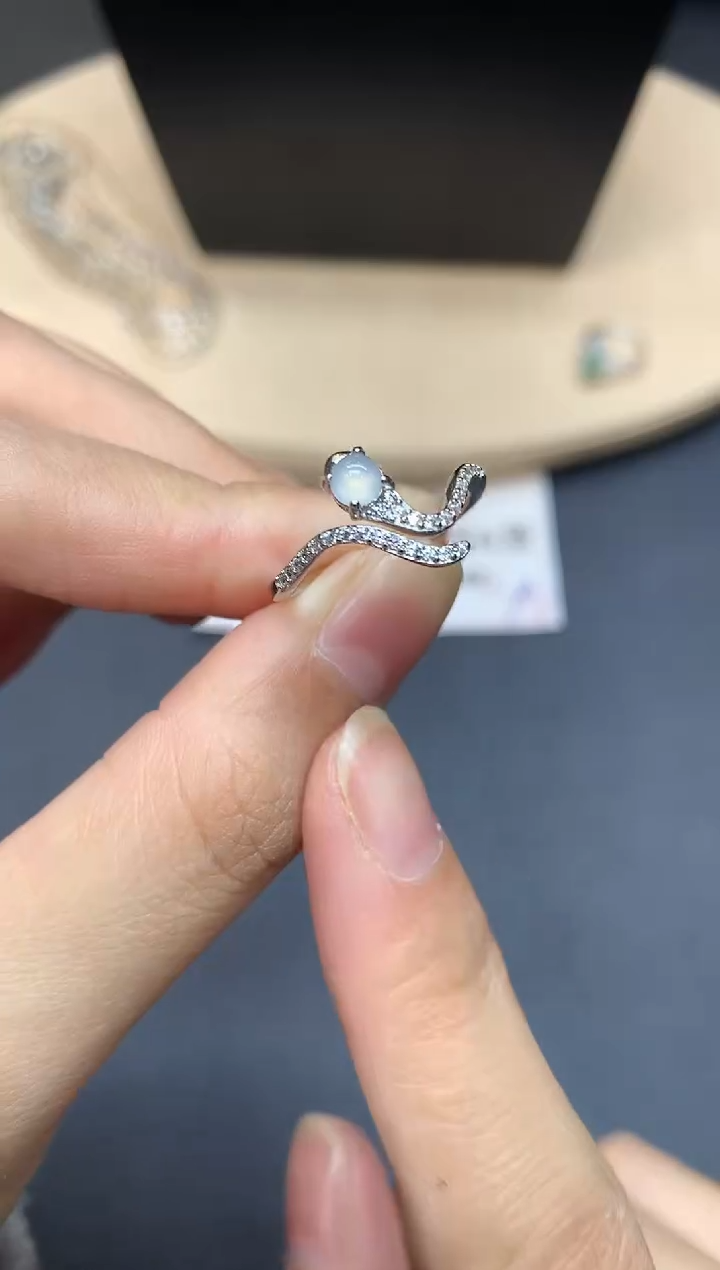 【闪购商品】翡翠戒指银S925镶嵌蛋面【无服务费】