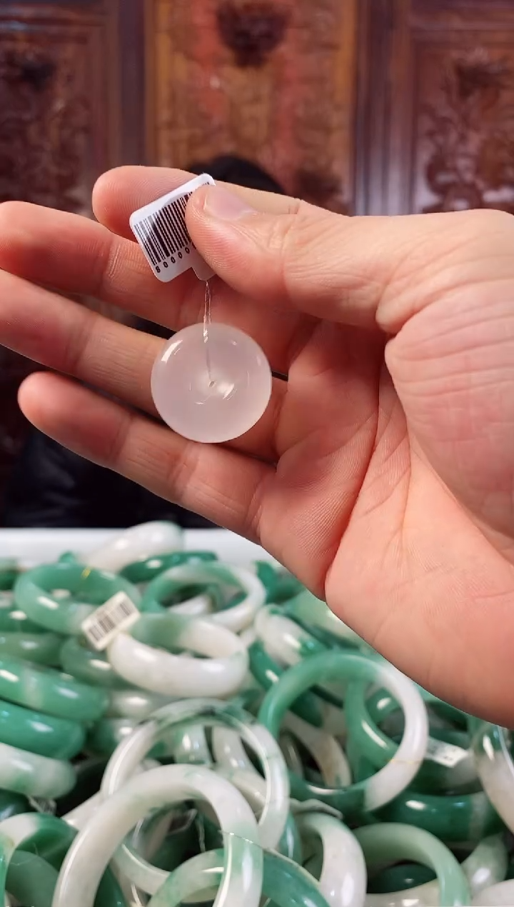 【闪购商品】石英质玉吊坠未镶嵌吊坠