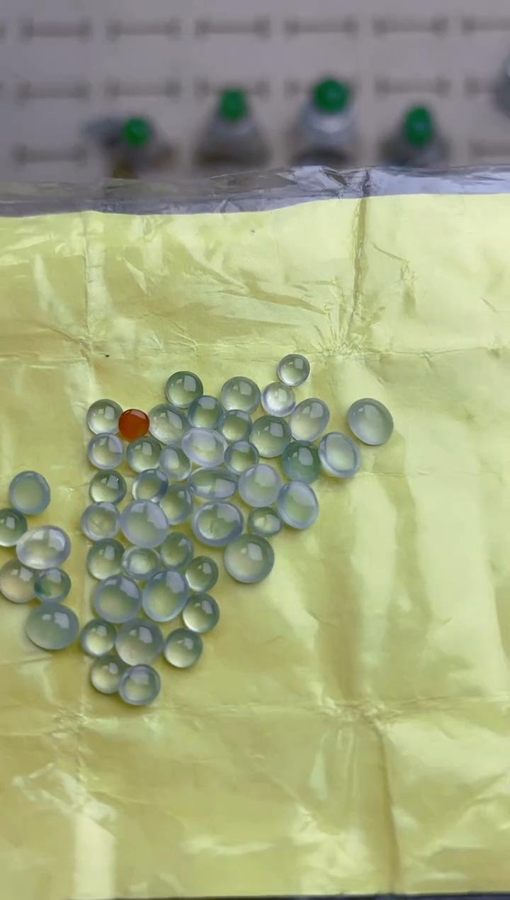 未镶嵌定制翡翠天然翡翠蛋面29