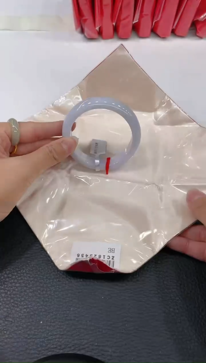 【闪购商品】翡翠手镯未镶嵌手镯