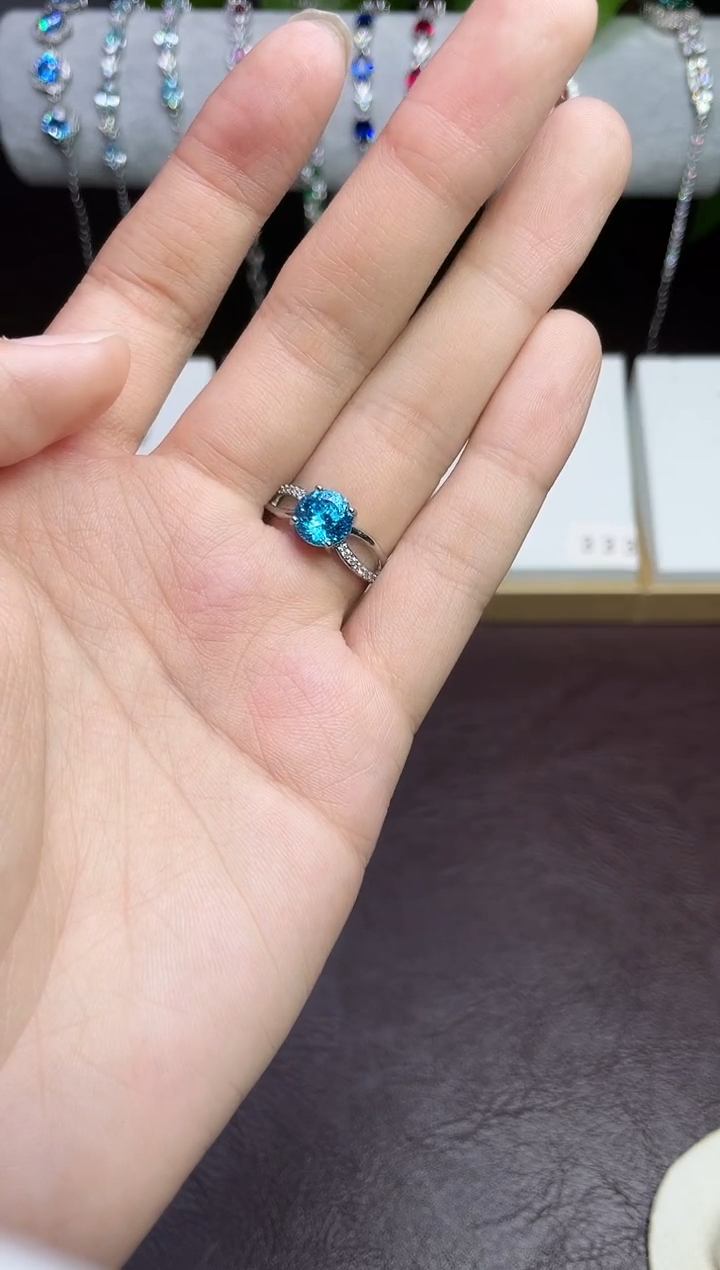 合金合成钻石蓝宝戒指