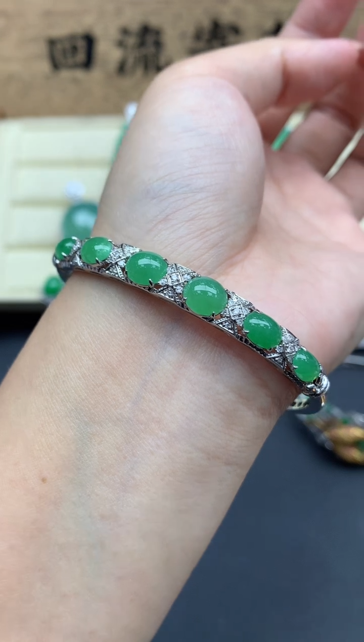 【闪购商品】翡翠手镯18K金镶嵌584-中国好珍宝