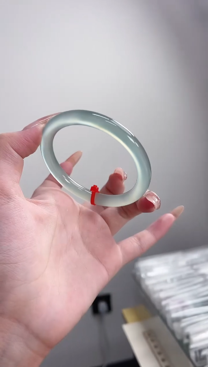 【闪购商品】玛瑙/玉髓手镯未镶嵌56圈 需要包容圆条