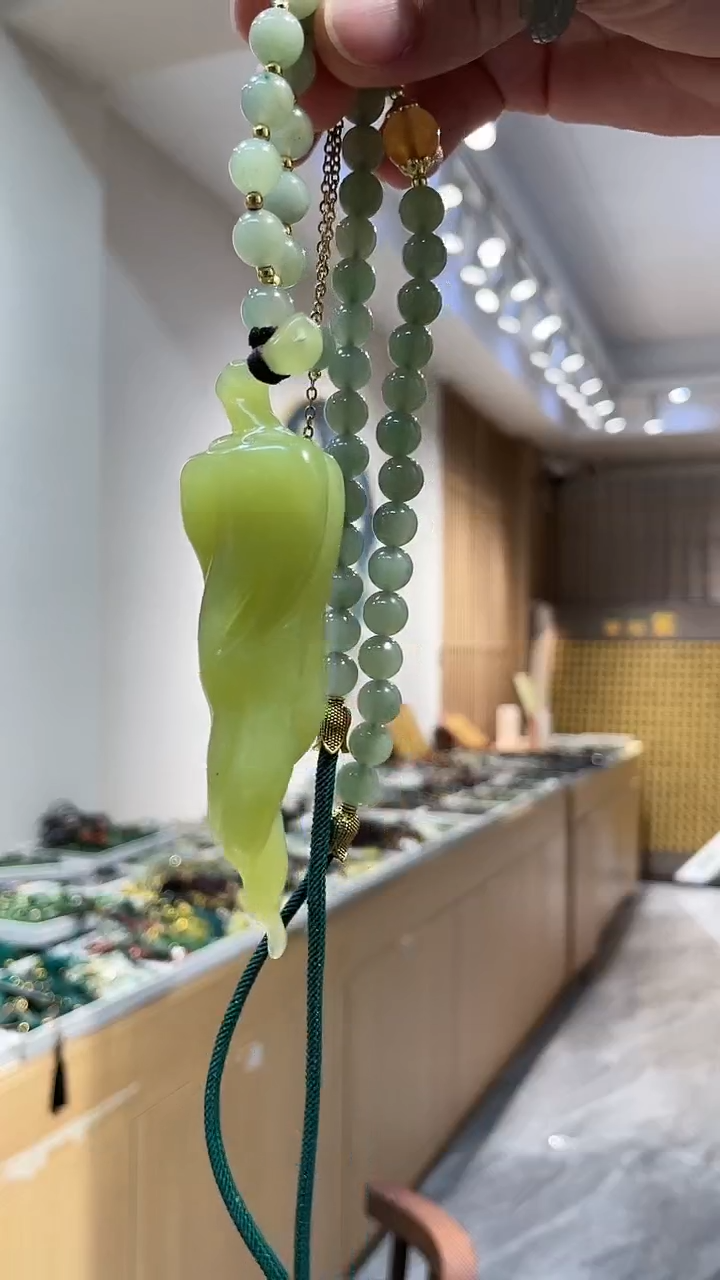 【闪购商品】岫玉颈饰未镶嵌吊坠