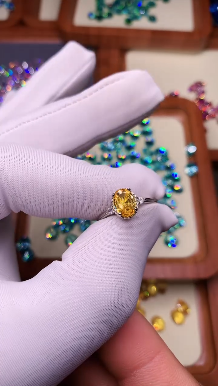 彩色蓝宝石戒指银S925镶嵌····