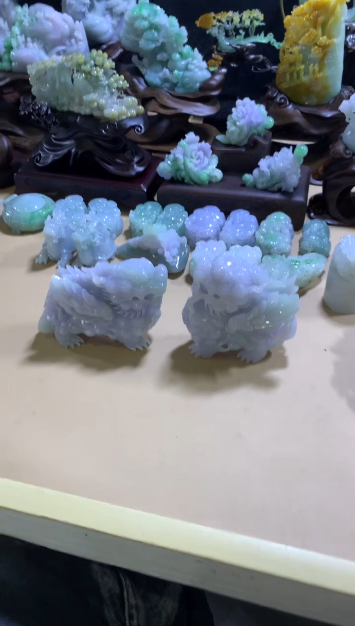 翡翠挂件未镶嵌用****7翡翠摆件
