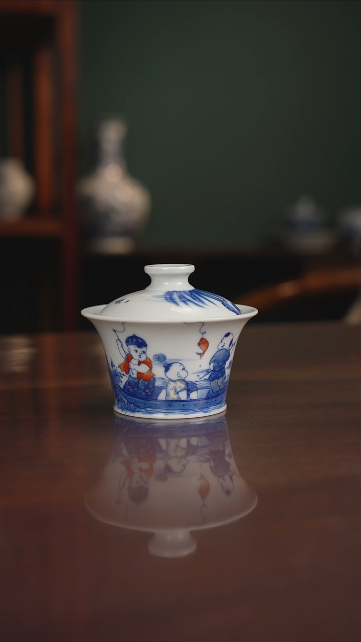 晓剑窑青花童子盖碗