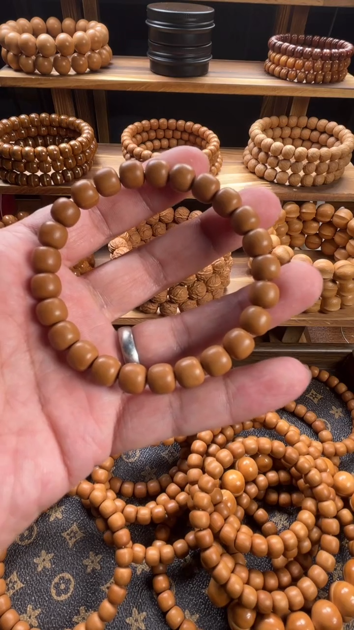 手串猴头核桃宫**?精品猴头雕刻道珠