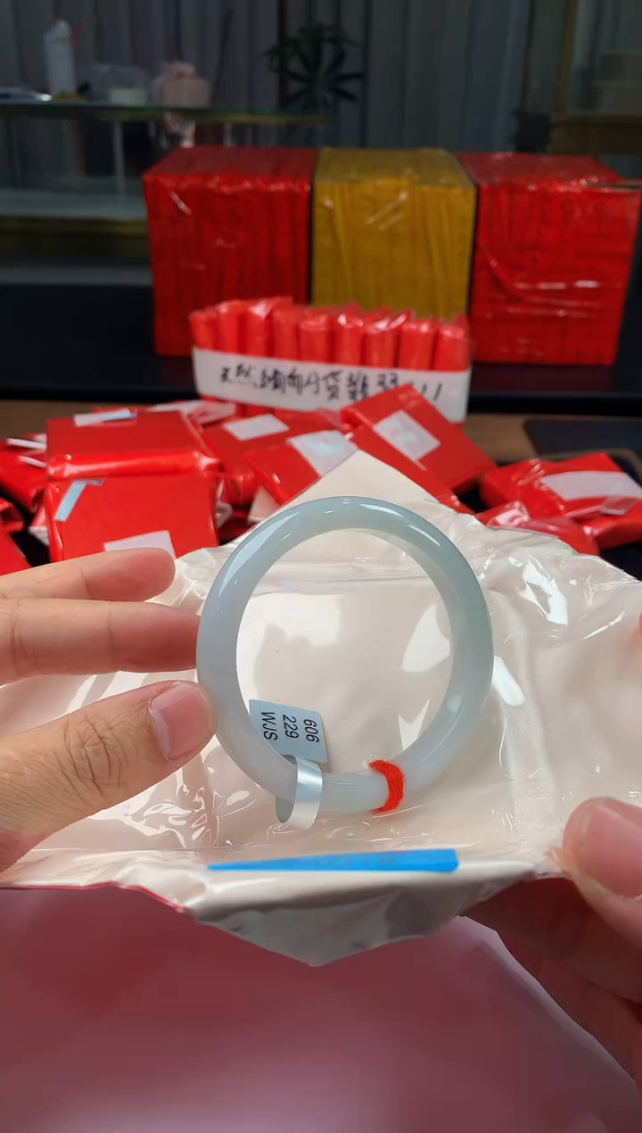 未镶嵌定制翡翠5087毛货不退不换60-61