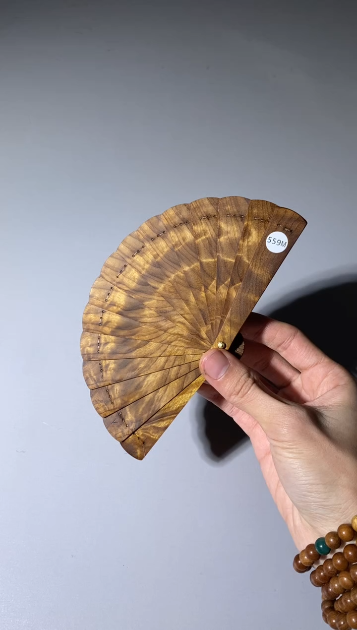 【闪购商品】金丝楠木雕559号10cm金丝楠迷你扇