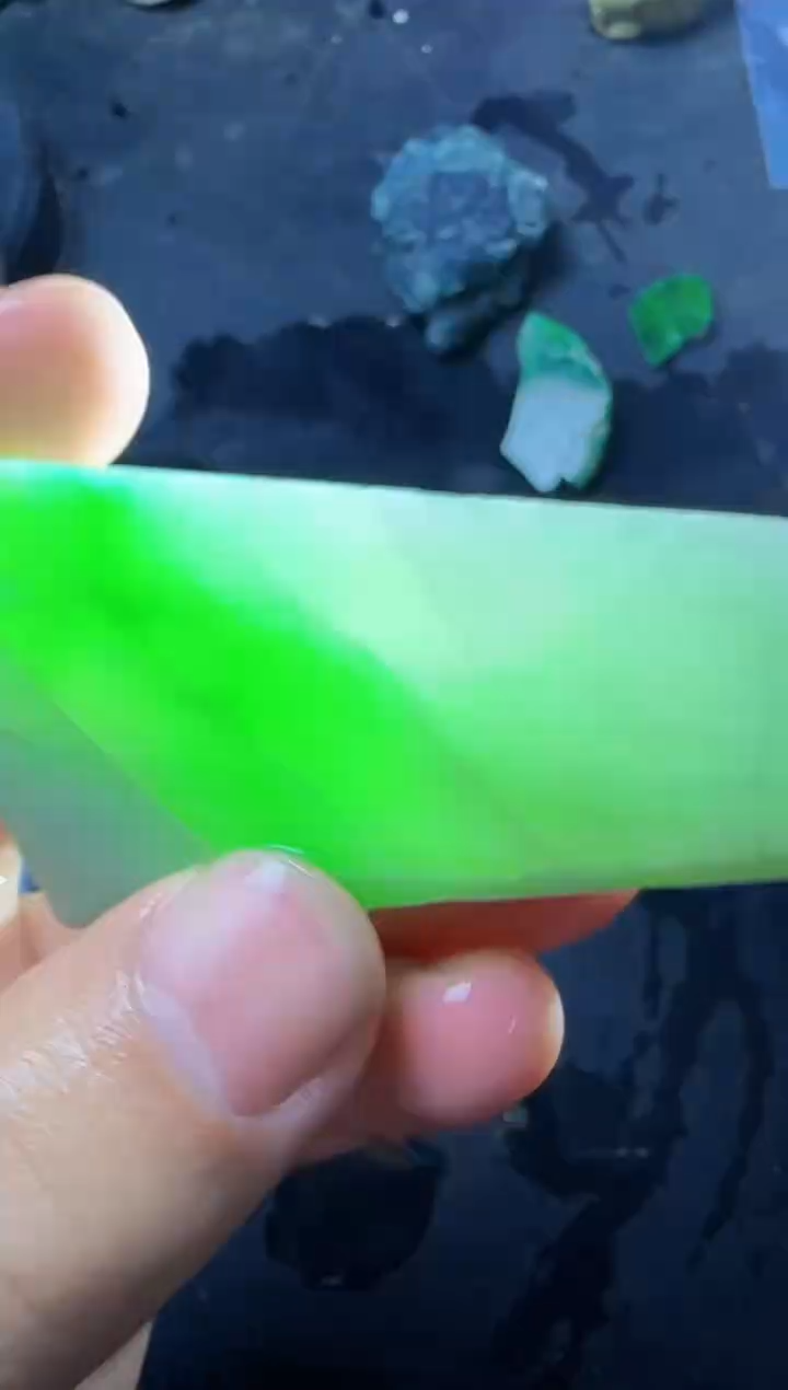【闪购商品】翡翠颈饰未镶嵌056翡翠