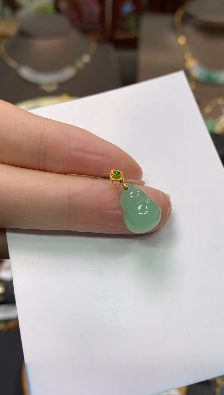 【闪购商品】翡翠颈饰18K金镶嵌净货16762