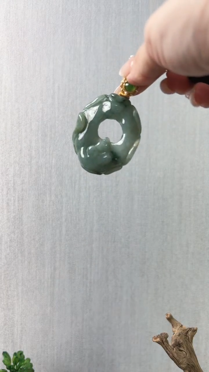 【闪购商品】翡翠颈饰未镶嵌无相观音