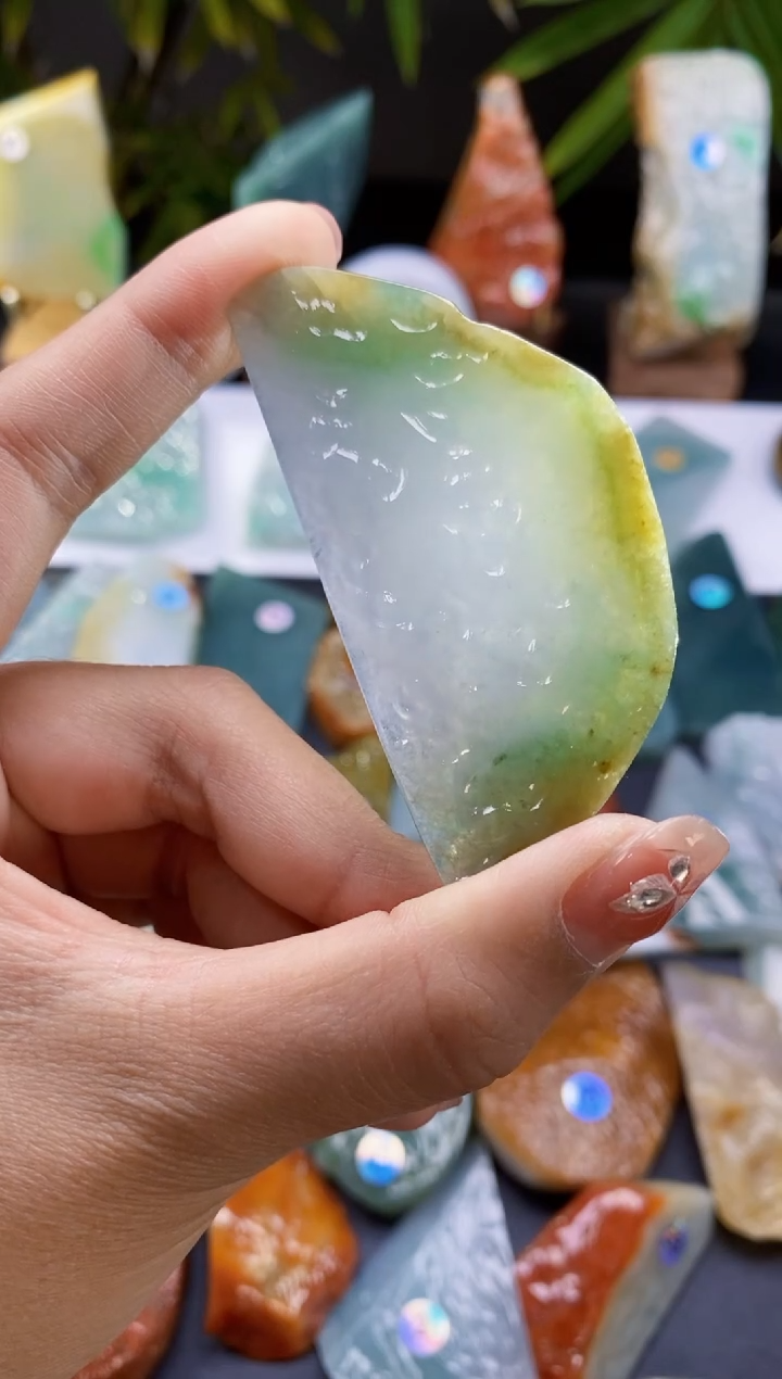 【闪购商品】定制翡翠未镶嵌翡翠