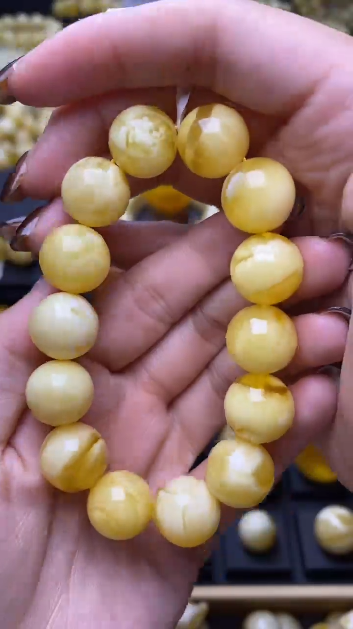 【闪购商品】琥珀裸石未镶嵌蜜蜡.39