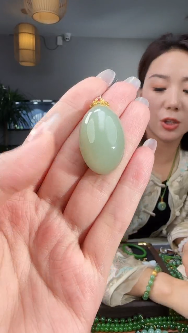 吊坠(不含链)18K金镶嵌和田玉1