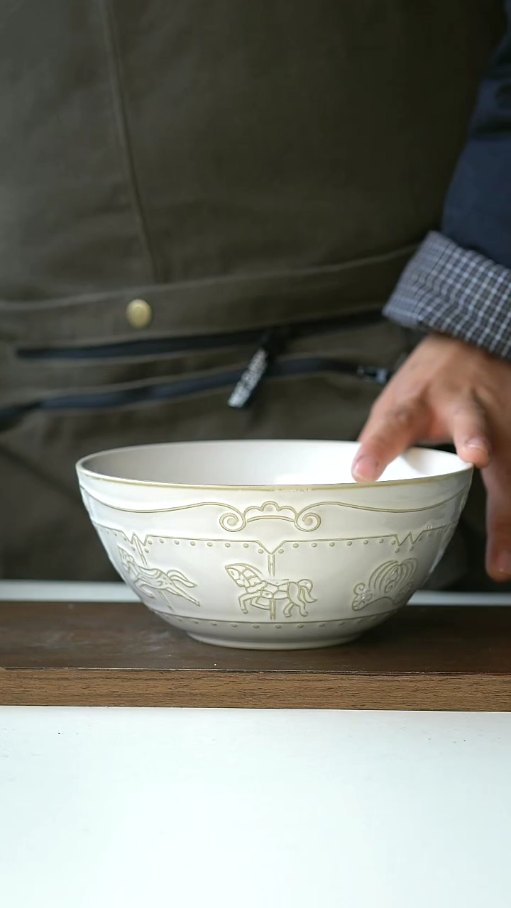 【闪购商品】陶瓷微瑕旋转木马浮雕面碗15cm@4-2@