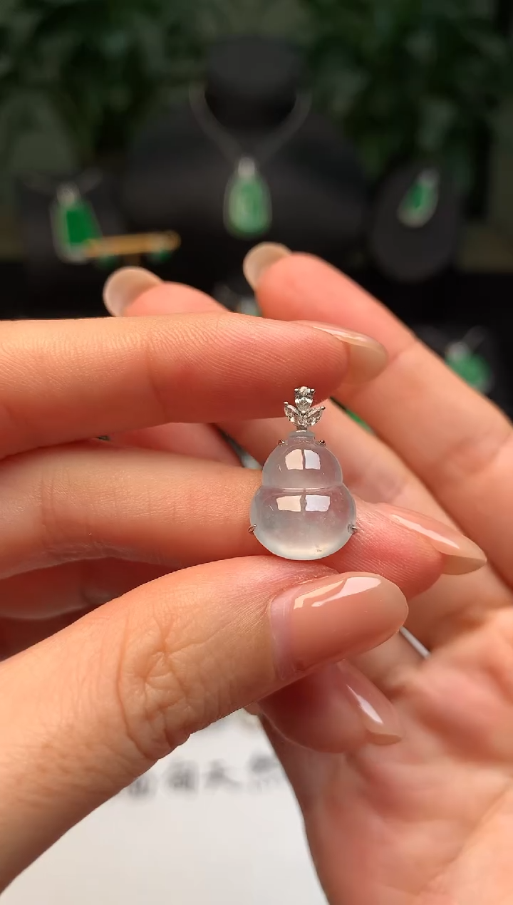 颈饰未镶嵌翡翠葫芦