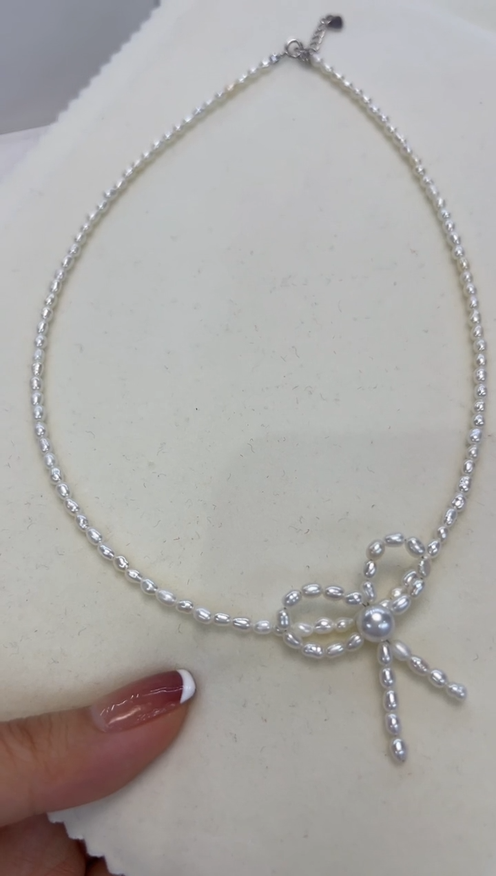 淡水珍珠银S925镶嵌颈饰蝴蝶结设计链