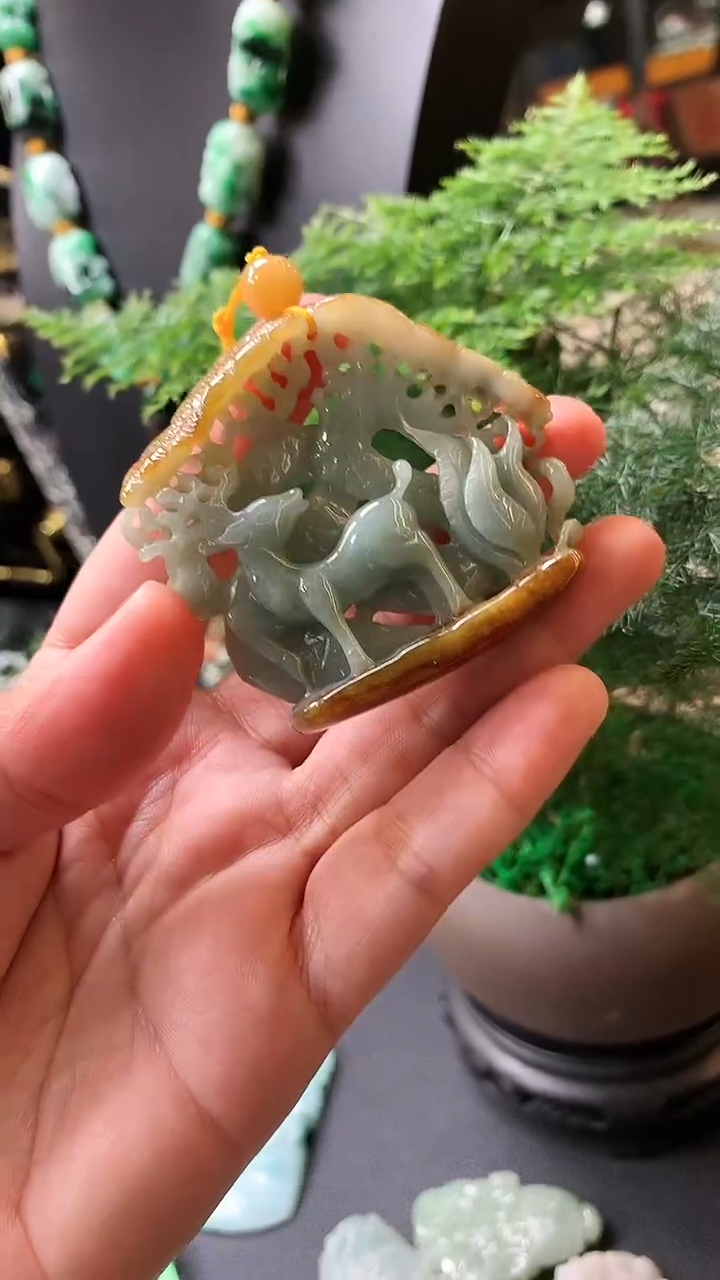 【闪购商品】翡翠颈饰未镶嵌挂件