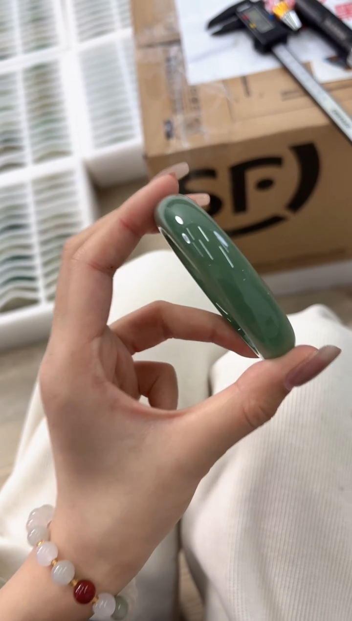 未镶嵌手镯石英质玉29-52D