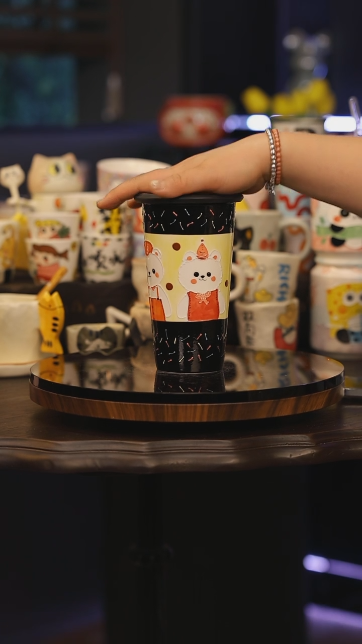【闪购商品】摆件景德镇釉下彩绘设计师款式陶瓷